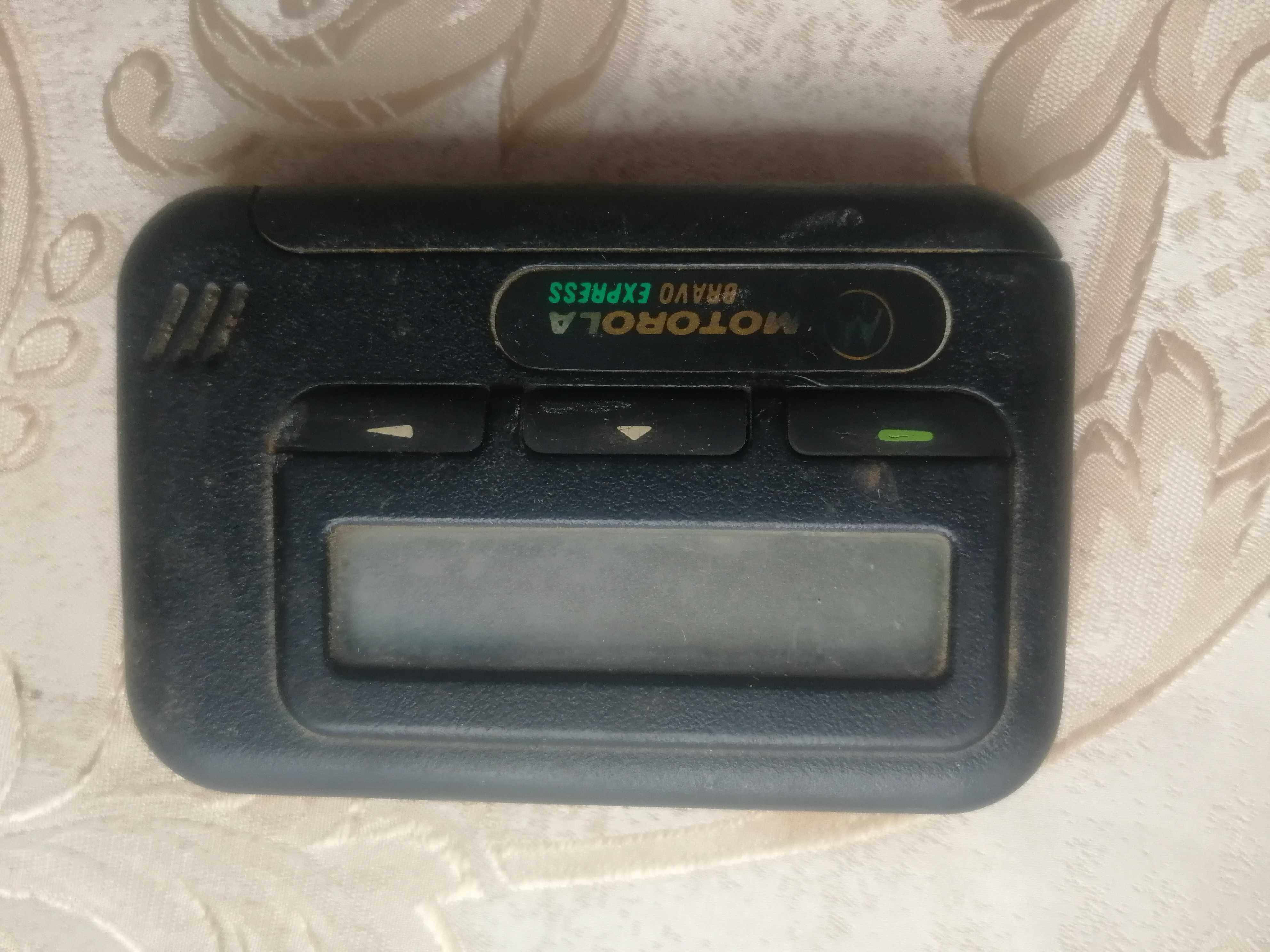 bb机经典收藏老物件摩托罗拉大汉显寻呼传呼call机道具摆件旧拷机