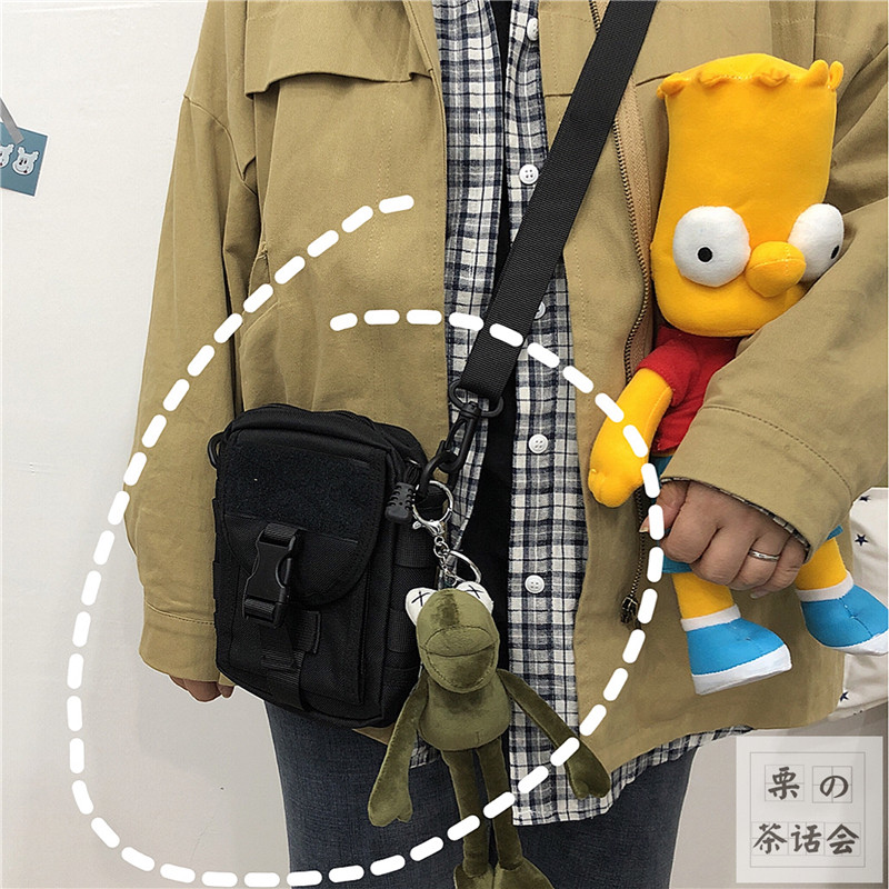 茶话会港风街拍工装机能搭扣潮牌嘻哈复古小挎包斜挎包女男学生包|ruв категории Сумки, Г - жа сумки - от Buy2taobao.com для оказания профессиональной услуги покупки агента Taobao