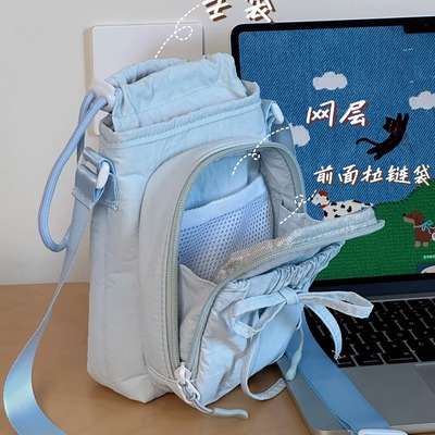 轻便斜挎包！水杯手机都能装