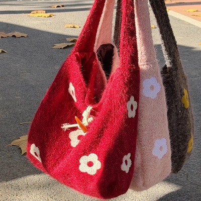 秋冬复古毛绒托特包女大容量学生上课单肩包休闲百搭氛围感毛呢包