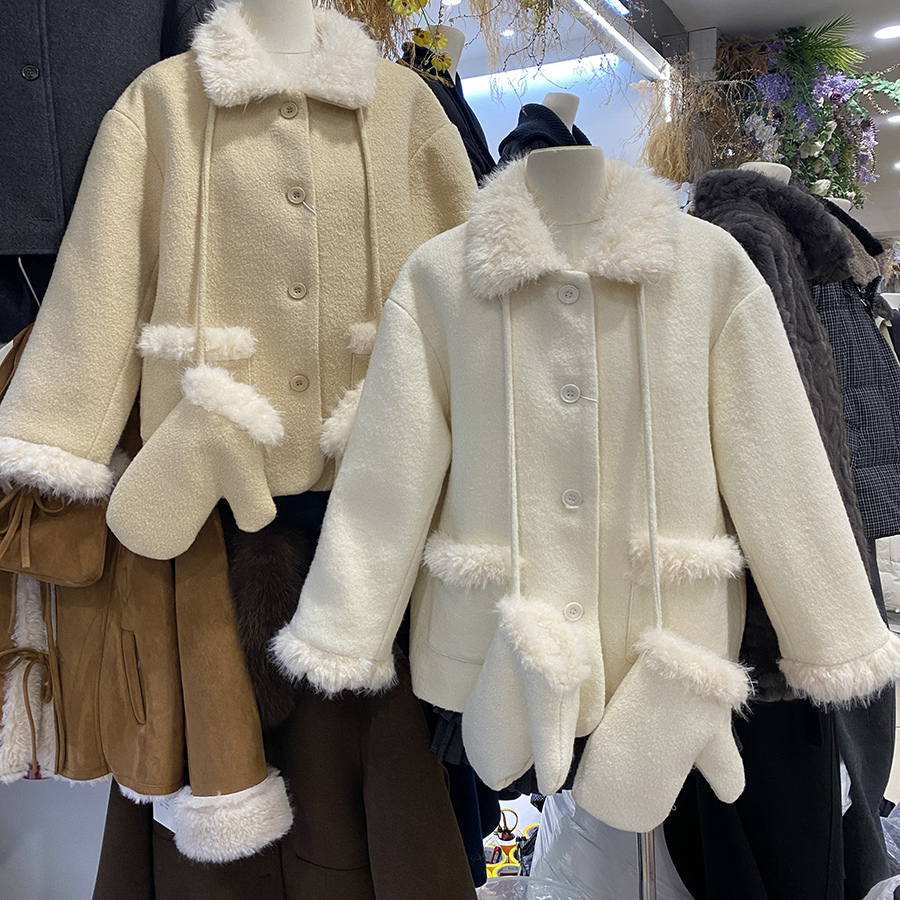 韩羊羔毛拼接设计感羽绒服外套