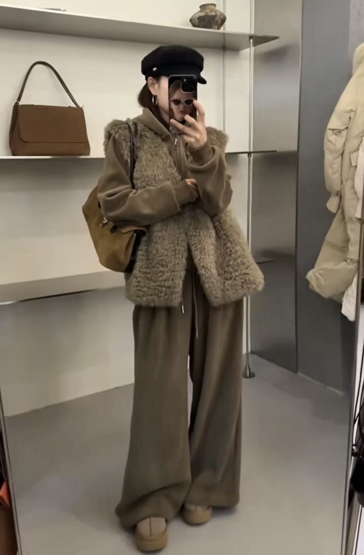 韩系仿皮毛环保皮草马甲+连帽卫衣三件套女2025冬垂感阔腿裤套装,女装/女士精品,时尚套装,淘宝优惠券,粉丝福利购,淘宝优惠卷