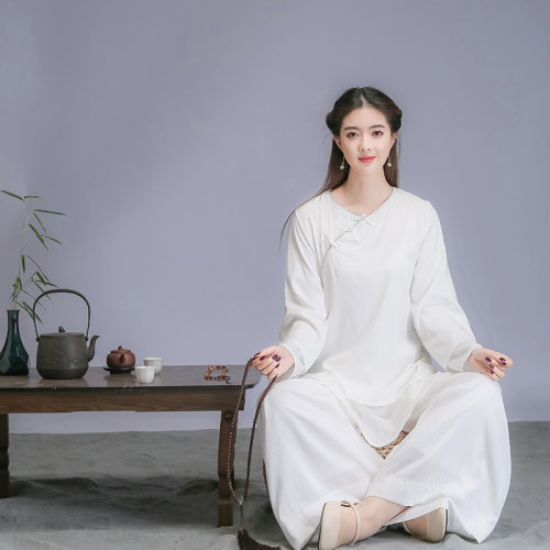 打坐服女素材模板 打坐服女图片下载 小麦优选