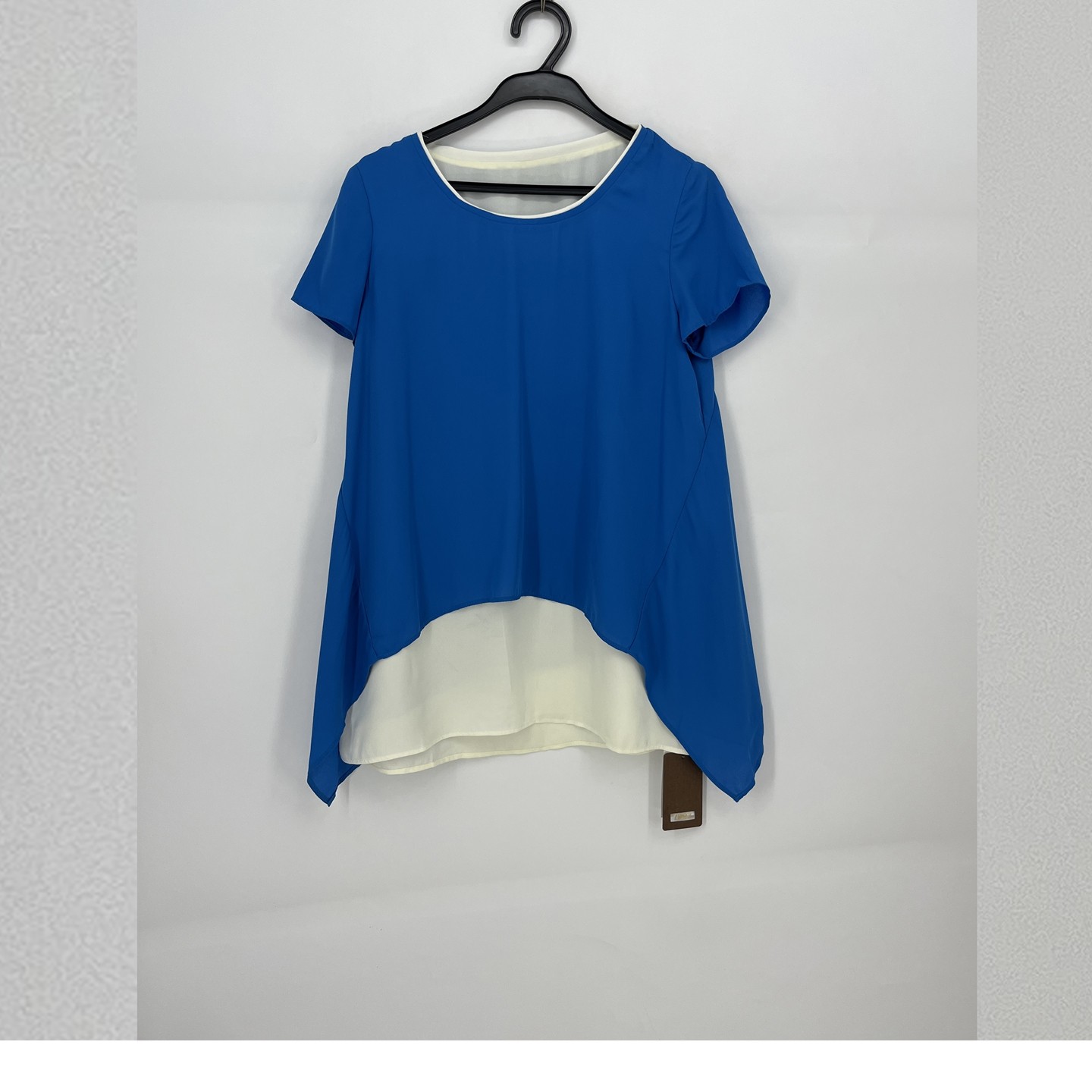 宽松舒适撞色拼接休闲上衣女