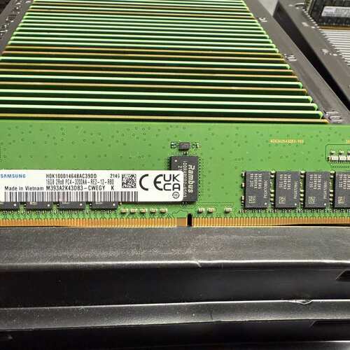 三星16G 2RX8 3200服务器内存条，型号M393A2--议价商品