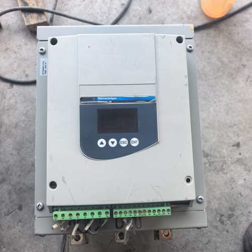 耐德软启动器ATS48C17Q，原装拆机，实物拍摄，功能包--议价商品