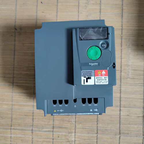 施耐德变频器5.5kw三相输入ATV310HU55N4A，二--议价商品