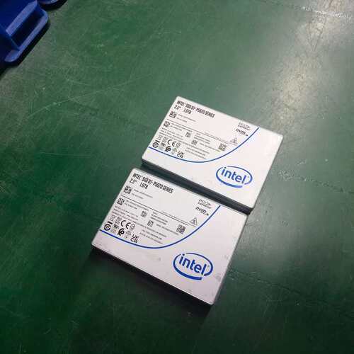 Intel 企业级固态P5620 1.6T NVME--议价商品
