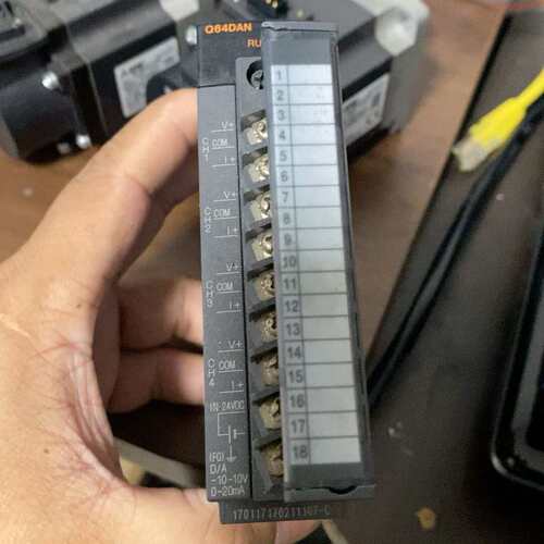 三菱Q64DAN D/A转换器模块，全新正品，原装进口，质量--议价商品