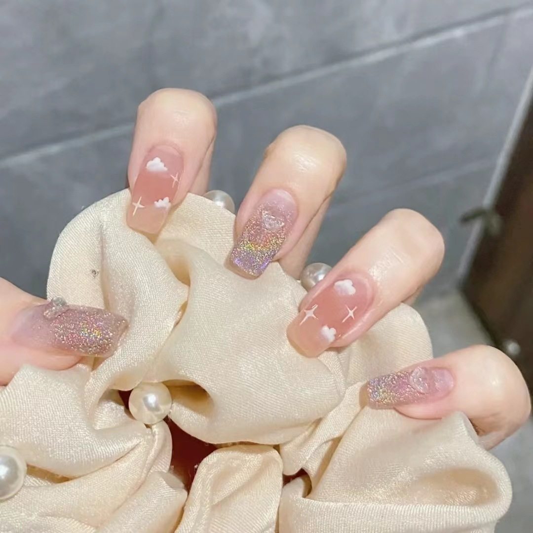 b641七彩祥云中长方甲彩虹胶爱心装饰朵朵白云穿戴甲美甲