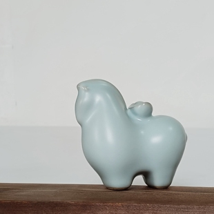 汝窑茶宠 马上有钱小摆件可养开片纹陶瓷茶具配件小号纸镇茶玩