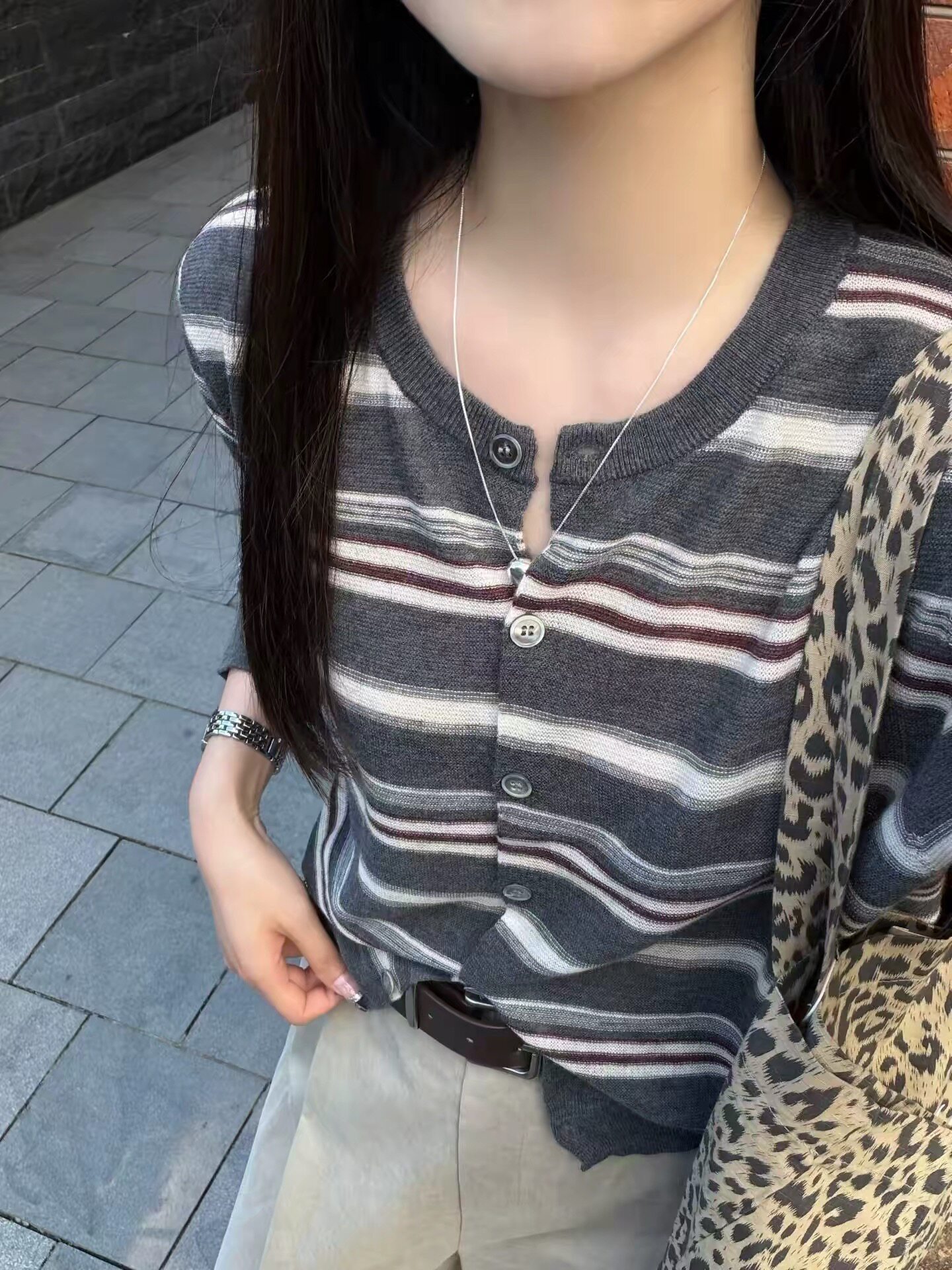 韩系高级细羊毛衣开衫女宽松复古条纹单排扣长袖针织秋季新款9062