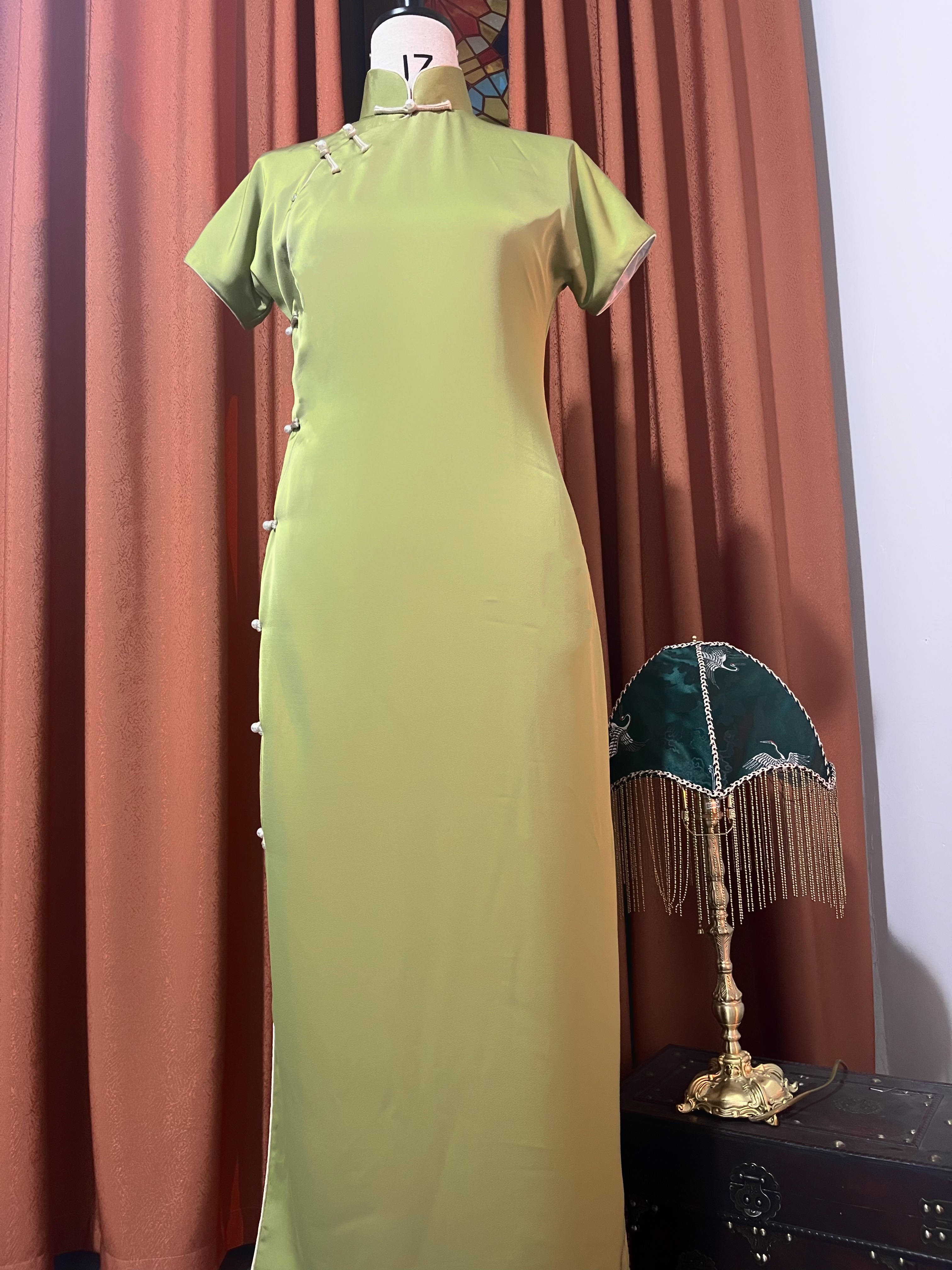 杨姑娘新款旗袍纯色秋香绿古法长款无省旗袍线香绲 显白年轻少女