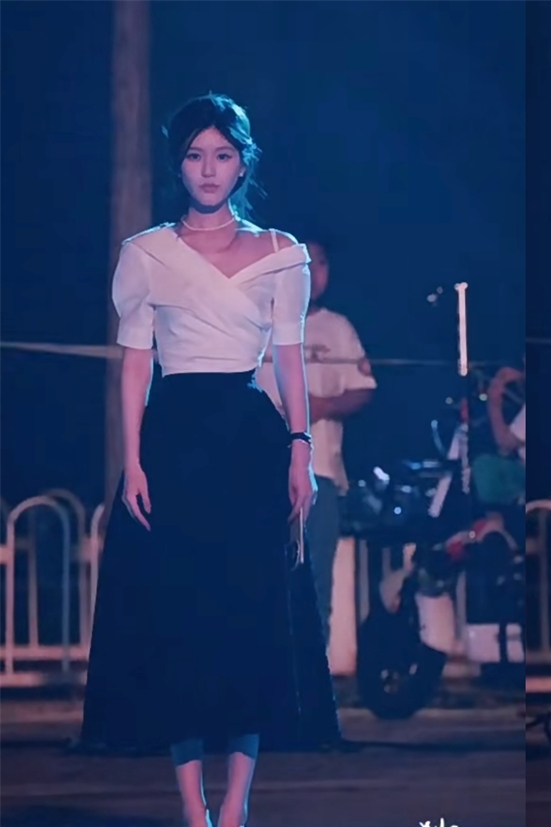 BOOMLIMIT襯衫半裙趙露思同款