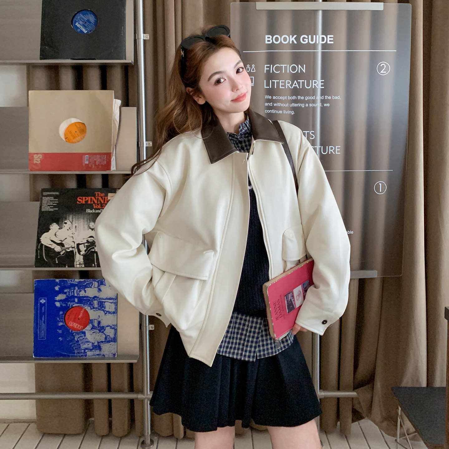 白色麂皮撞色翻领短外套女2026春季B127A-6739-P165K268，女装短外套，浙宝127A