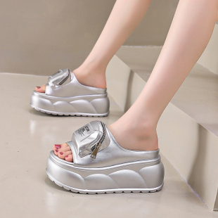 小众设计感厚底增高松糕百搭拖鞋 外穿网红ins公仔一字拖 女夏新款