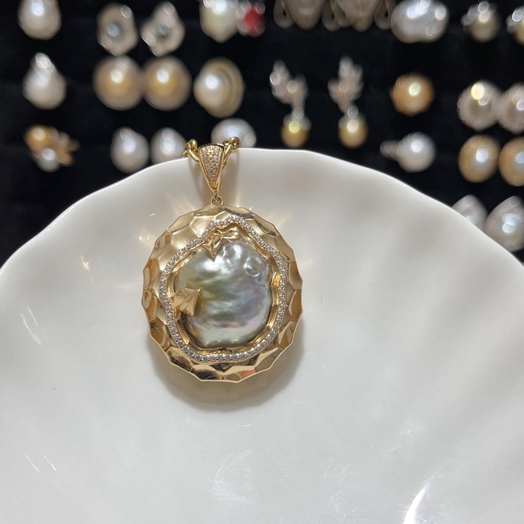 银蓝鎏金澳白巴洛克包镶吊坠（不含链）S925银万能扣