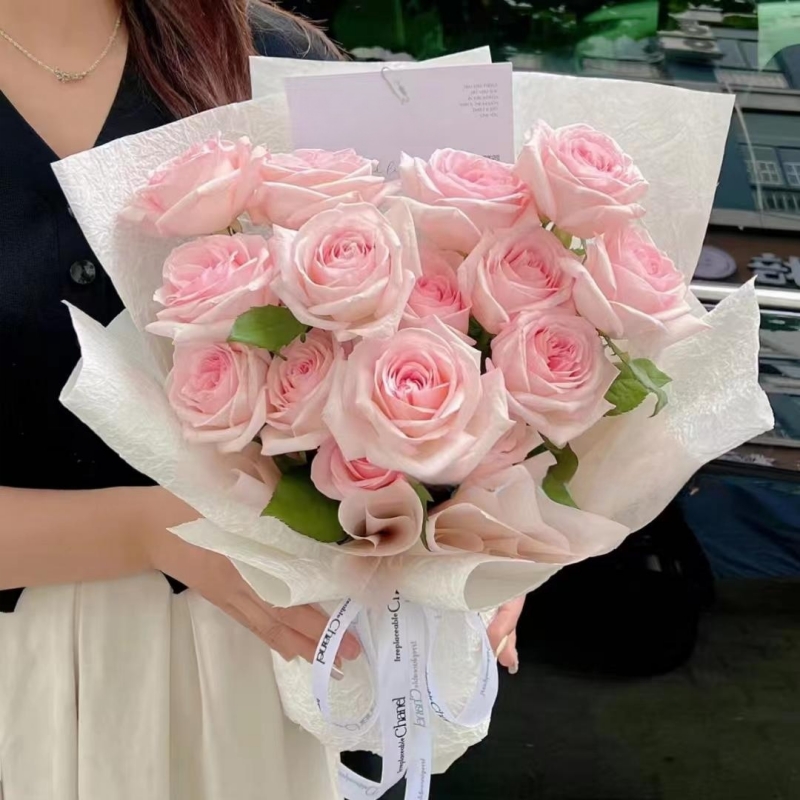 情侣表白19朵雪山玫瑰鲜花阜新市海州新邱区太平清河门店同城配送