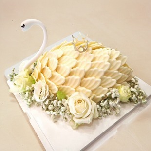 网红天鹅生日蛋糕福建莆田市城厢涵江秀屿仙游县同城配送爱人闺蜜