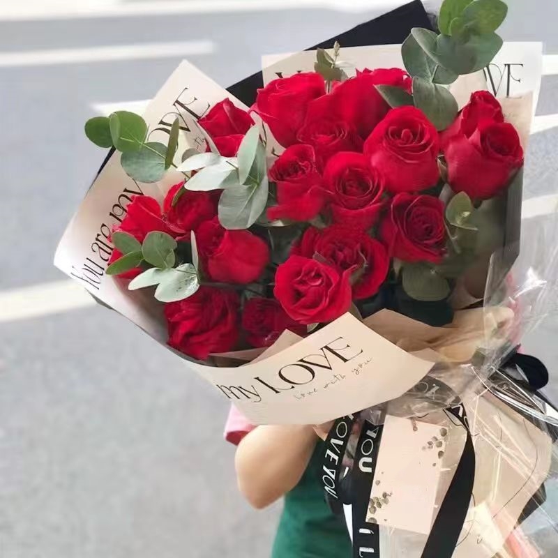 女神生日33朵红玫瑰鲜花怀化市洪江中方沅陵辰溪溆浦会同同城速递