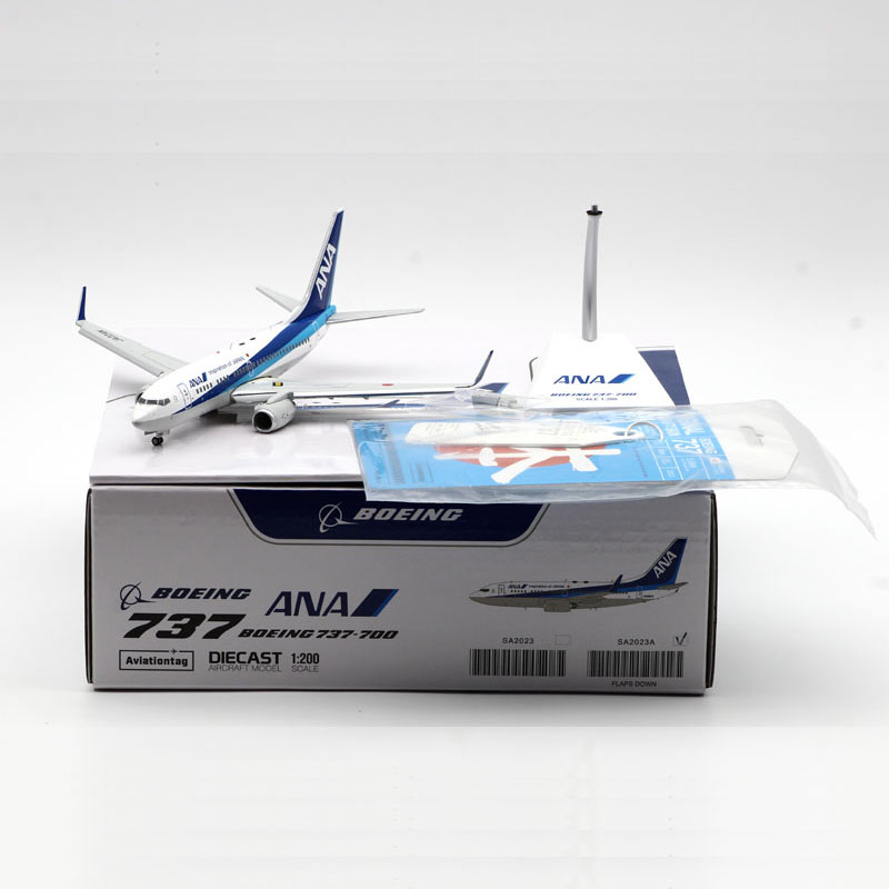 合金飞机模型全日空B737-700
