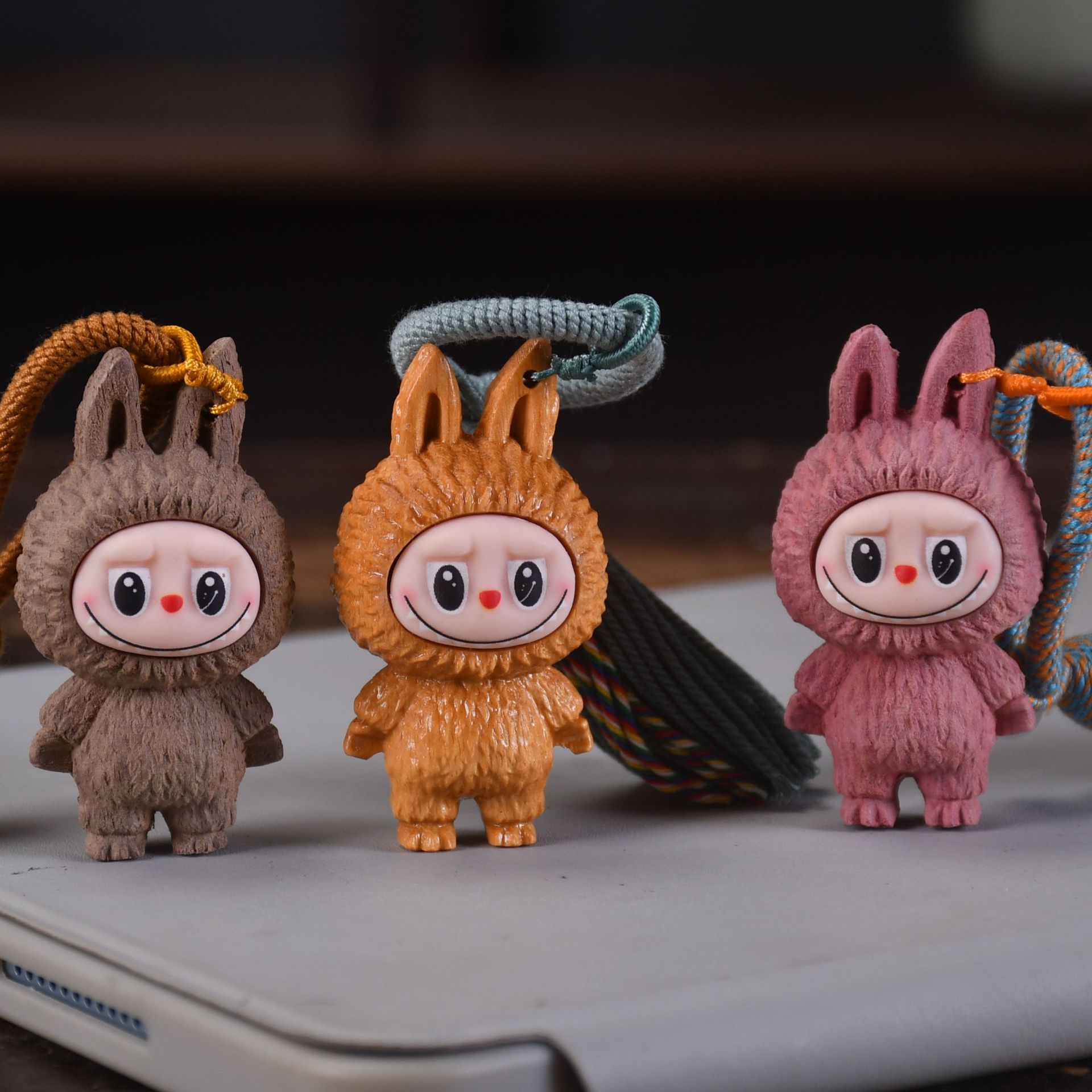 黄金檀拉布布手机挂粉色可爱钥匙扣送女孩治愈系礼物潮玩脖挂