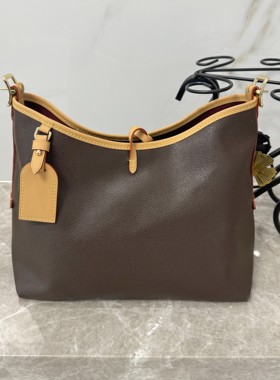 新款 carryall 邮差牛角巴比龙发财桶圆饼法棍枕头托特麻将女包包