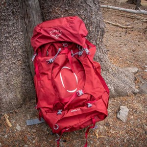 OSPREY Ariel AG 65/55小鹰女子户外徒步登山野营双肩包轻便旅行