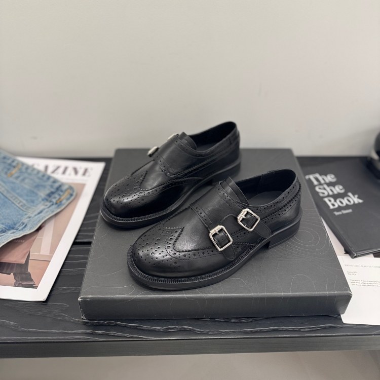 布洛克雕花深口单鞋女26春英伦风小皮鞋皮带扣低跟乐福鞋青年女鞋,女鞋,深口单鞋,淘宝优惠券,粉丝福利购,淘宝优惠卷
