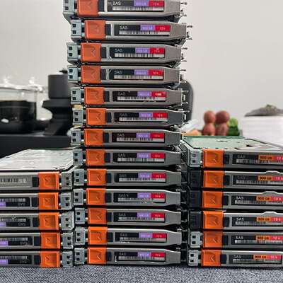 可维修EMC 900G SAS 10K存储硬盘 带盘架 2.5寸议价