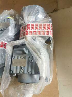 可维修SEW全新原装未用电机R77 DRE90M4BE2速比102