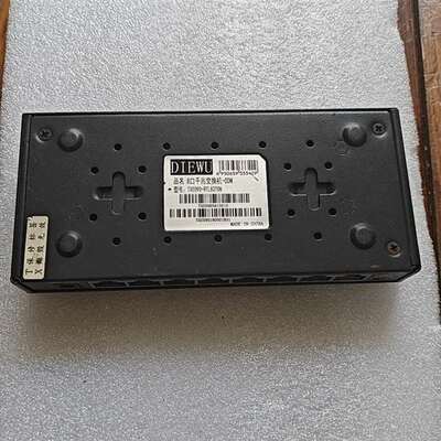 可维修DIEWU 8口千兆交换机，成色轻微使用痕