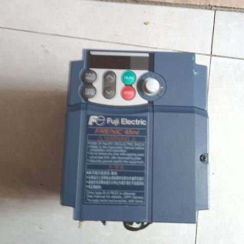 可维修富士变频器处理  FRN0004C2S-4C  3PH380
