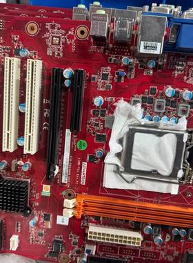 可维修出一块研华AIMB-701拆机主板，红色的，
