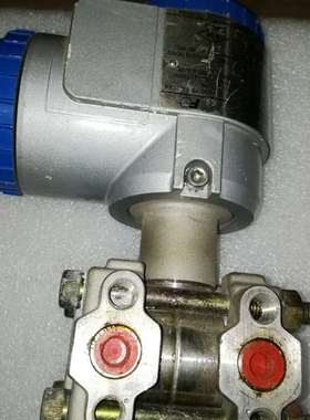 可维修全新日本富士FKCB38V4 ADCYY-AA压力变送器