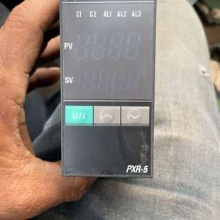 日本富士温控器 可维修PXR5TCY1 8V0C2 全新