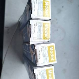 剩余4个 MF20X25 单价2 型号 可维修亚德客气缸