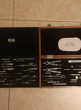 可维修圆规两套绘图套装，一套是德国RIEFLER