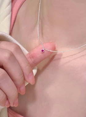 迷你桃心项链女简约设计小众高级感锁骨链配饰网红爆款潮2024新款