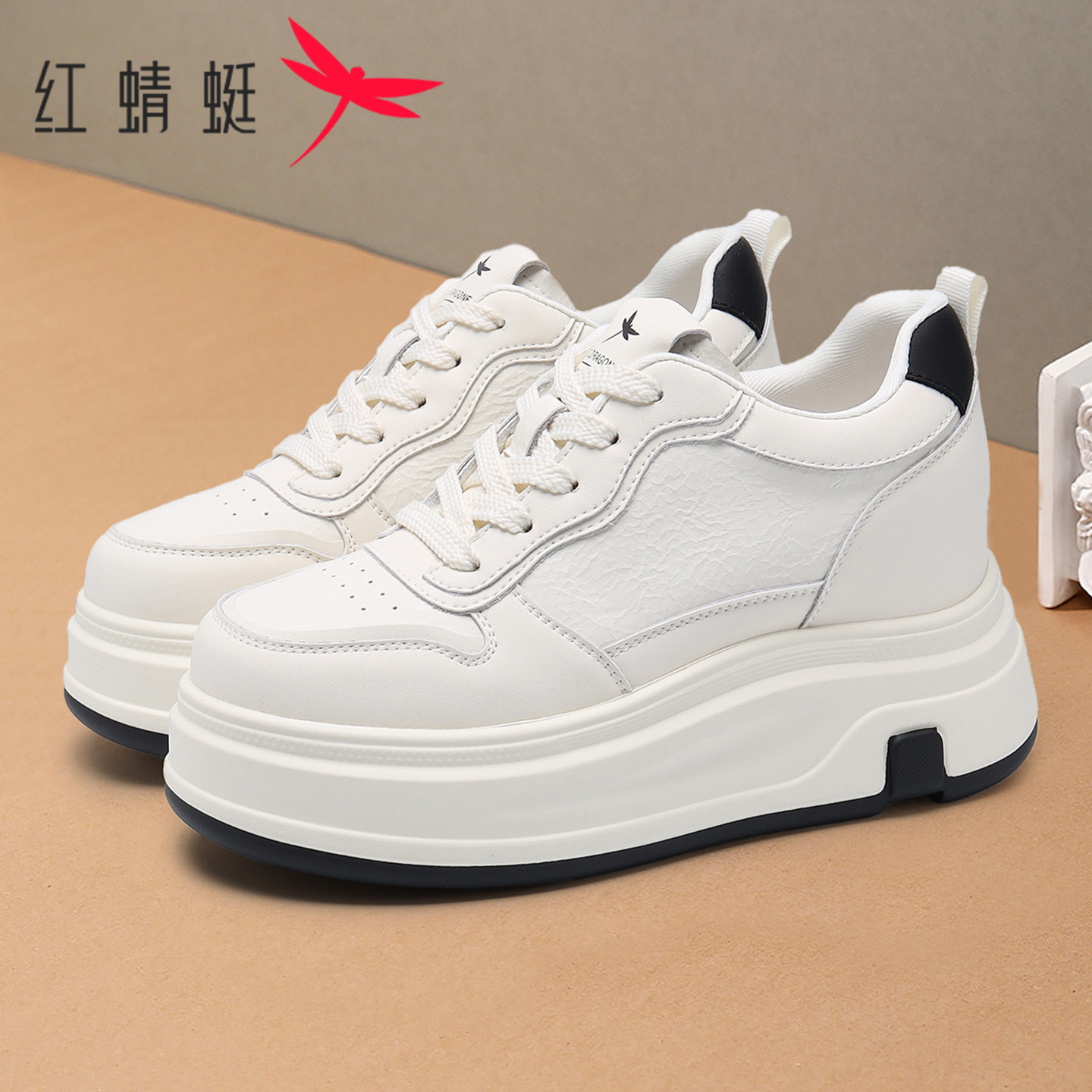 红蜻蜓秋季厚底松糕百搭板鞋女