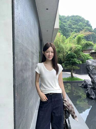2026秋冬新款U领针织衫女修身显瘦上衣SIMNICE百搭款短袖T8392
