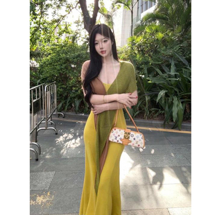 背心包臀裙长裙松弛显贵春夏吊带长款毛衣针织连衣裙披肩两件套张