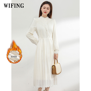 未风杏色蕾丝连衣裙秋冬新款女装轻奢长袖加绒裙子配大衣冬裙长裙