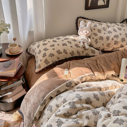 秋冬复古花卉牛奶绒四件套