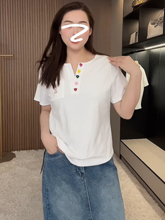 深圳高端欧货上衣黑色短袖t恤2024夏新款宽松纽扣v领东莞虎门女装