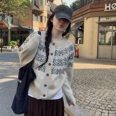 大朗秋冬季新款针织衫开衫宽松休闲学院风减龄时尚毛衣外套女装衣
