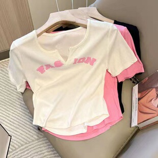 搭配破洞牛仔短裤背带裤子的T恤夏天短袖修身小衫女生夏季上衣服