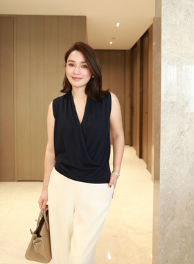 LORRAINES 职场美学-2/60支100精纺羊毛法式V领交叠围裹无袖上衣