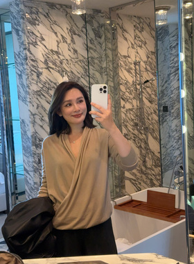 LORRAINES春新 慢奢从容-60支100精纺羊毛法式V领交叠长袖针织衫