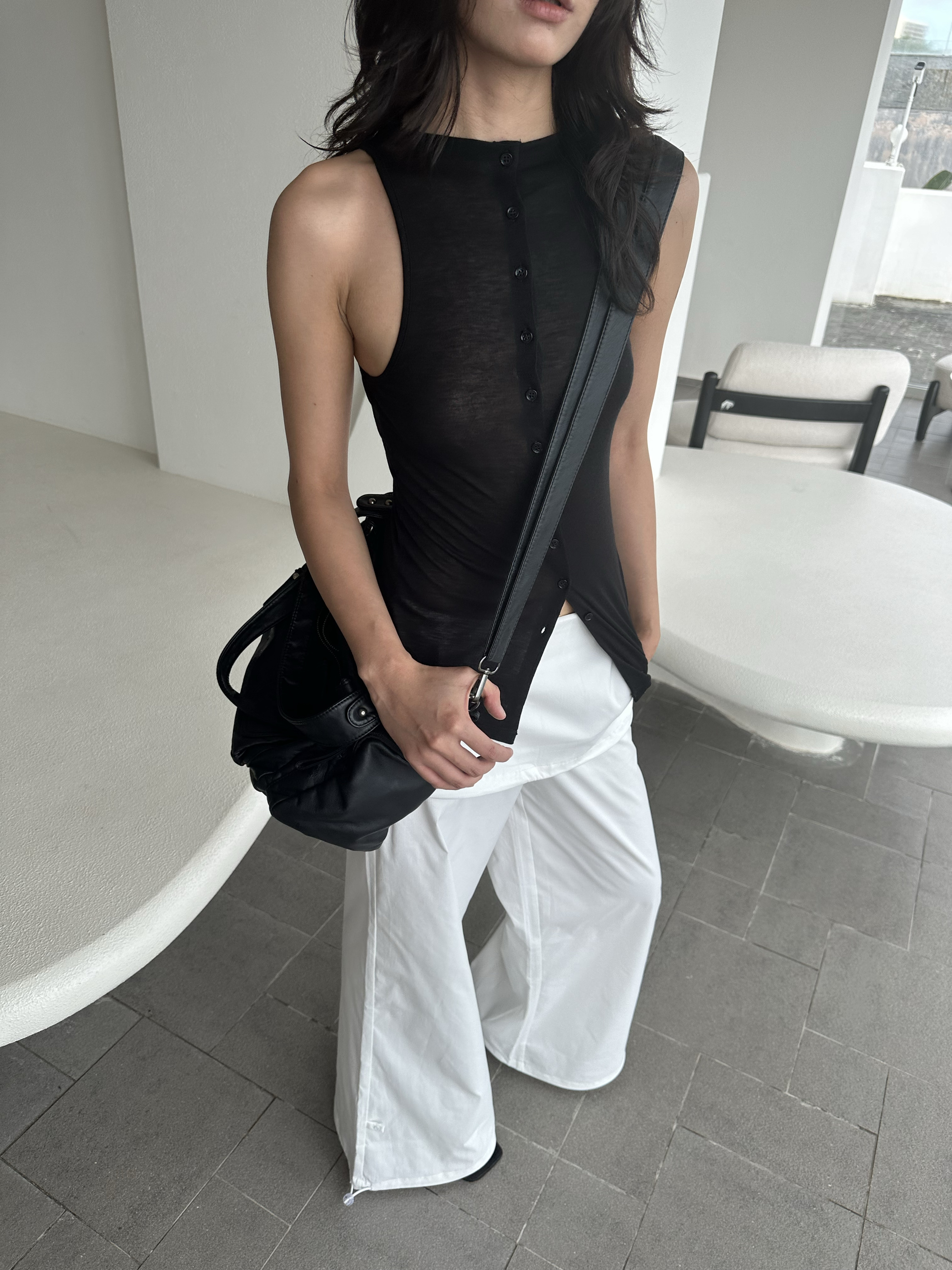 WEEEECHAN 次日早晨｜ 开襟纽扣针织背心 黑色/花灰